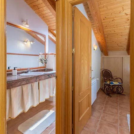 La Casa De Dafne Almendro