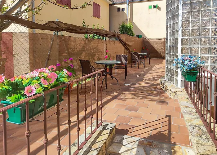 La Casa De Dafne Almendro